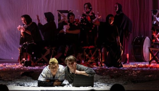 Спектакль «Маленькие звери на большой войне»