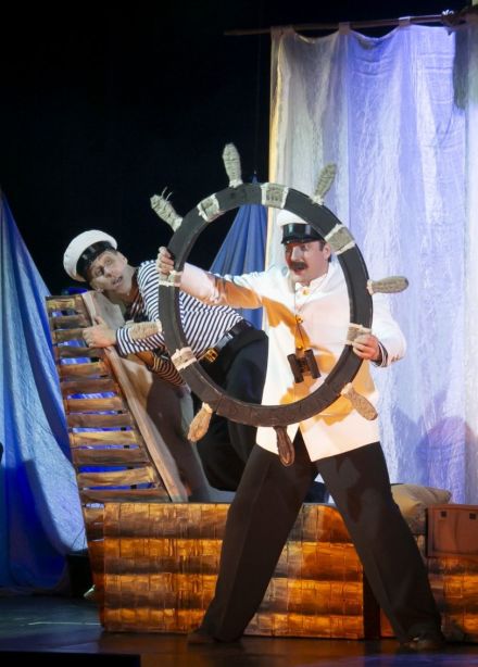 Спектакль «Приключения капитана Врунгеля»
