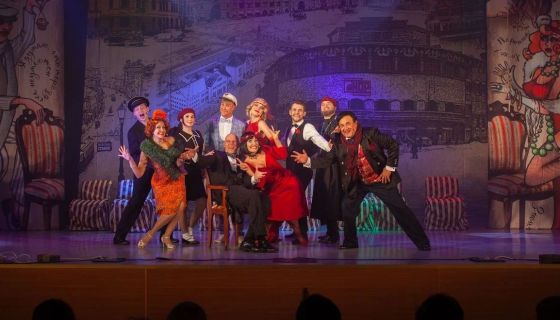 Спектакль «12 стульев»